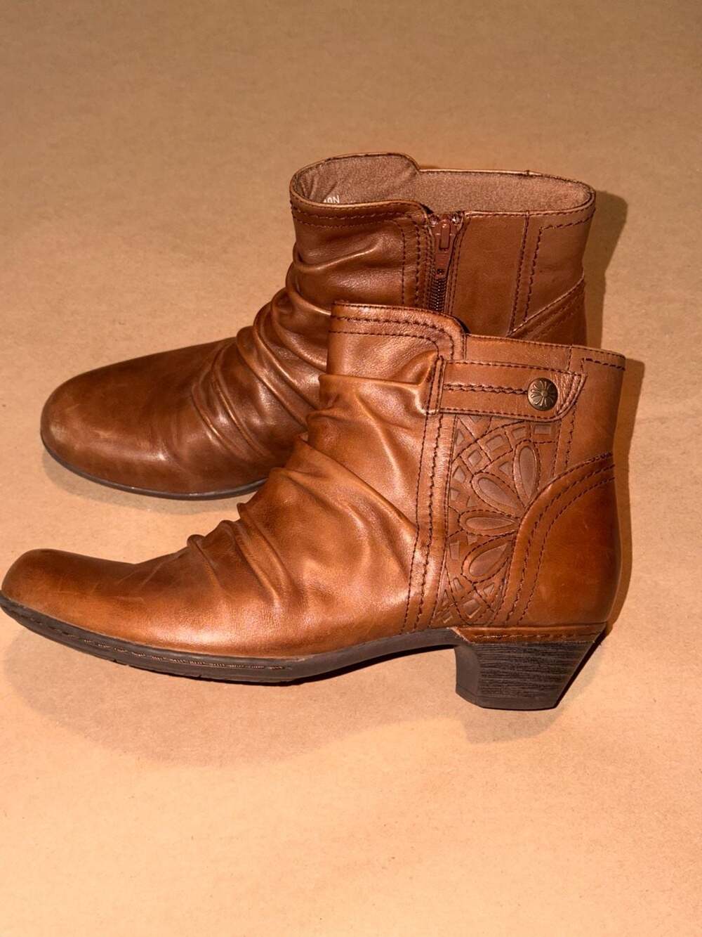 Rockport Cobb Hill Abilene Brown Leather Ruched Laser Cut Ankle Boots
